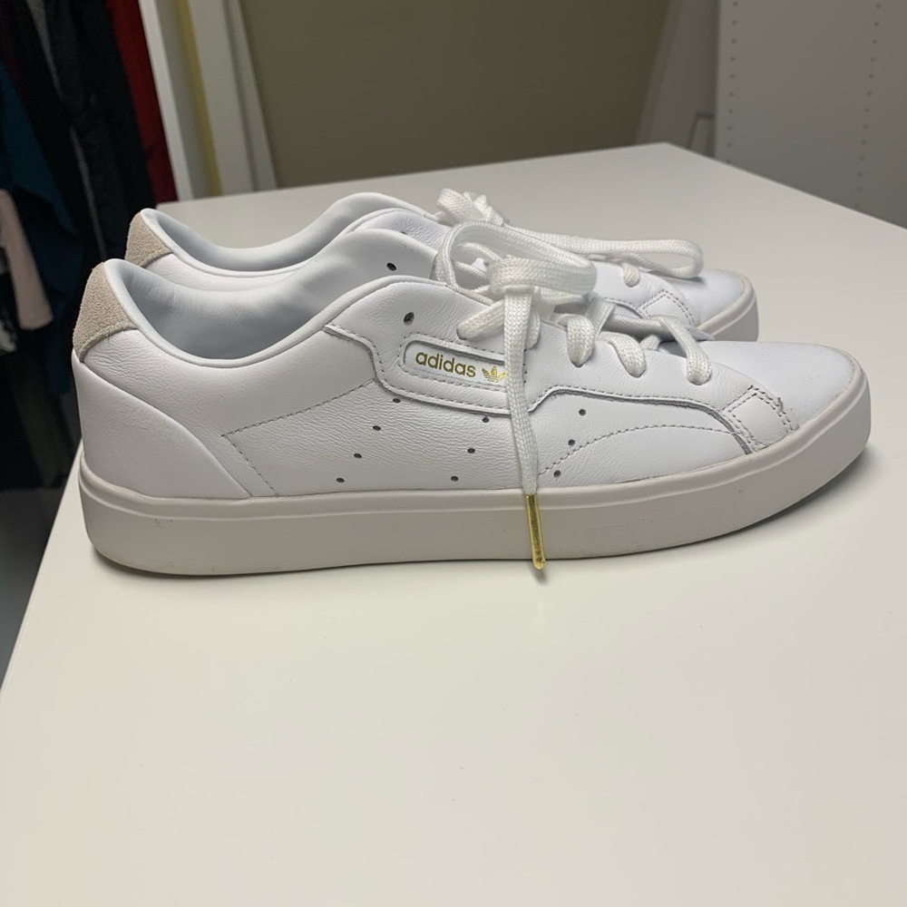 Adidas Sneakers